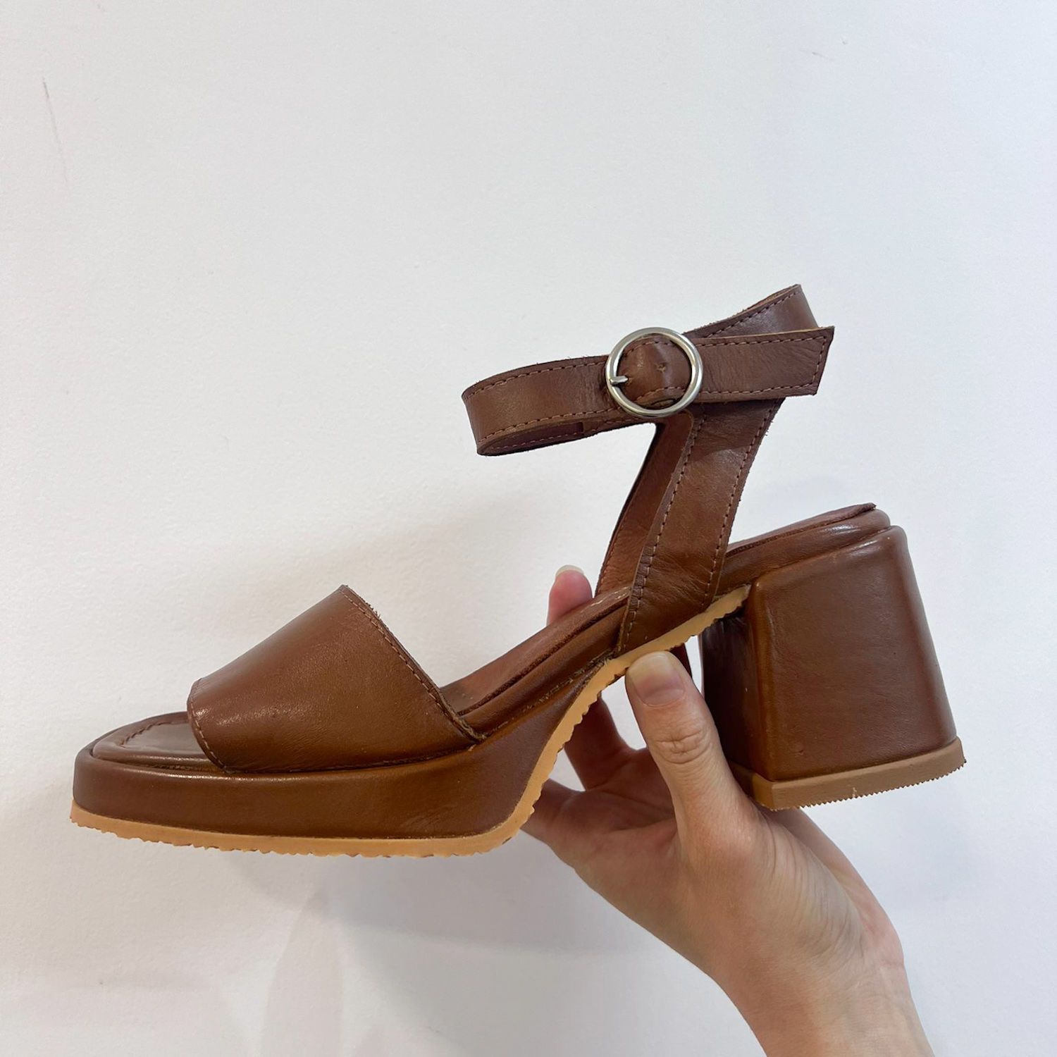 SANDALIA JOSEFINA camel 37