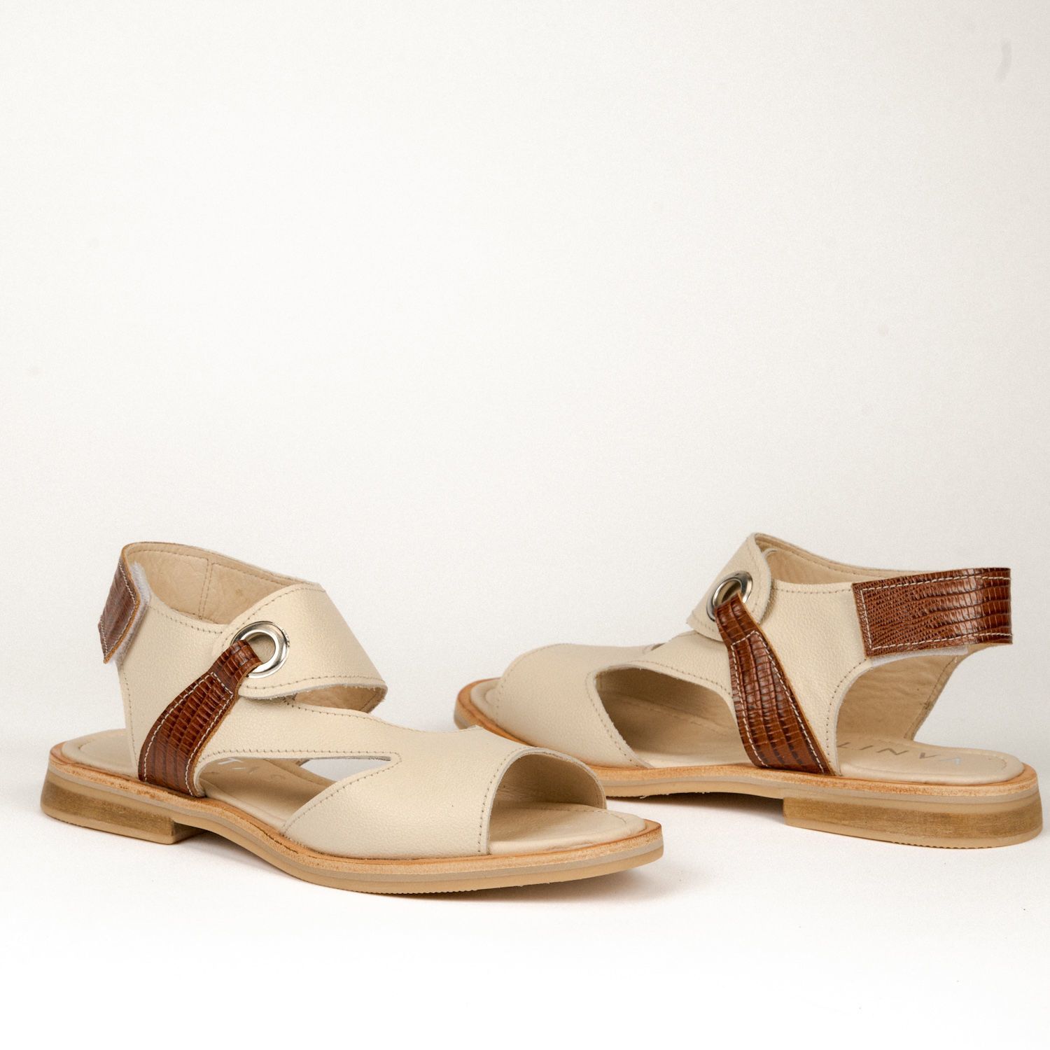 SANDALIA SENDERO natural 36